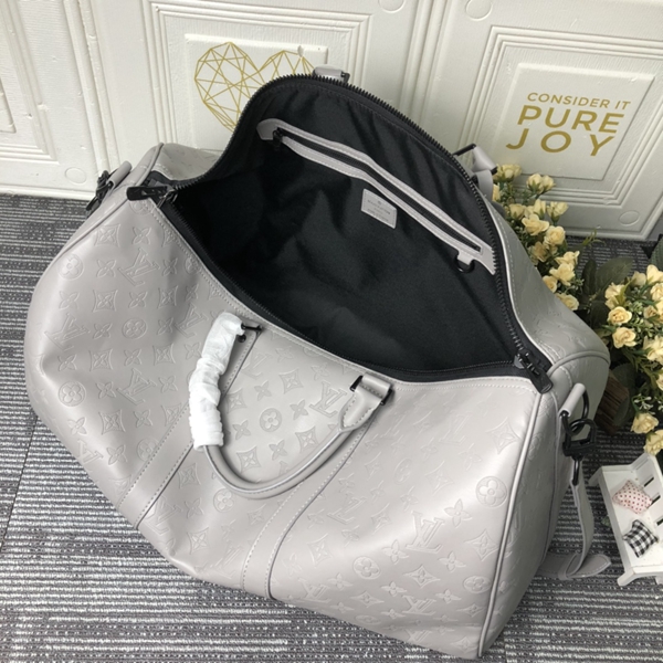 ルイヴィトンバッグ着用イメージ